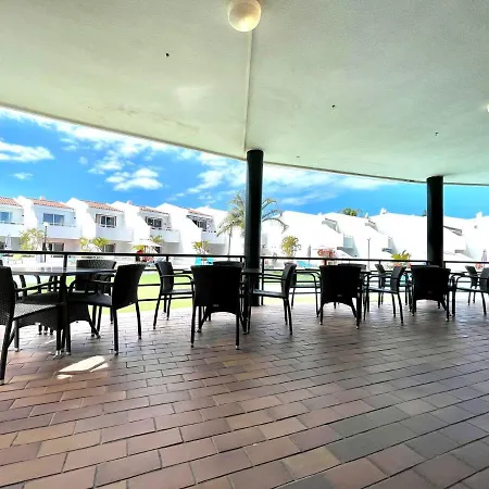 Estudio Con Bonita Vista, Wifi,piscina,cerca Playa Em Tenerife Sur Apartament